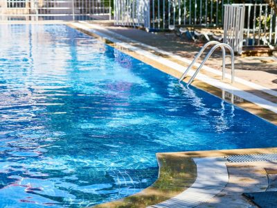 Pool-4350169_960_720