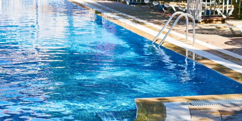 Pool-4350169_960_720