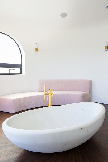 7 Bathtub Designs That Can Enhance Your Passion