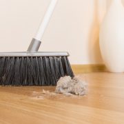 Broom-6786528_960_720