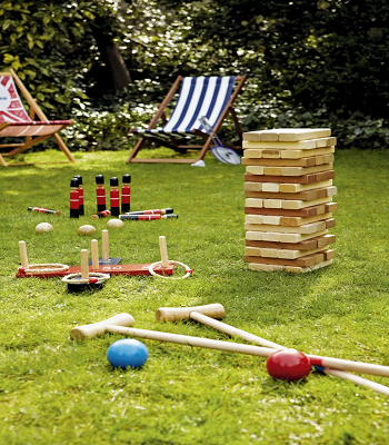 Full function backyard Festive Ways To Enjoy The Outdoors With Patriotic Summer Theme Decor
