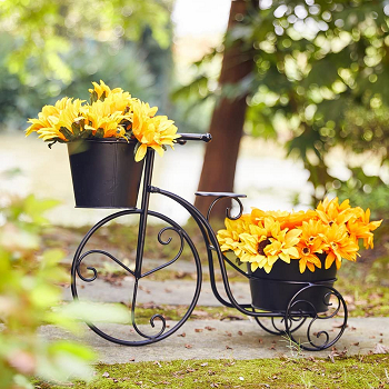 Rustic outdoor tricycle planters Budget Friendly Outdoor Planters As Close Friends To Summer Style