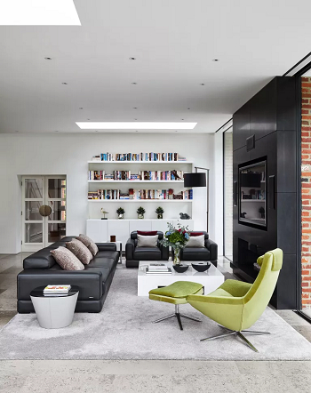 Simple minimalist with low leather black couch Sophisticated Ways To Present Black Couch Living Room For A Dramatic Look