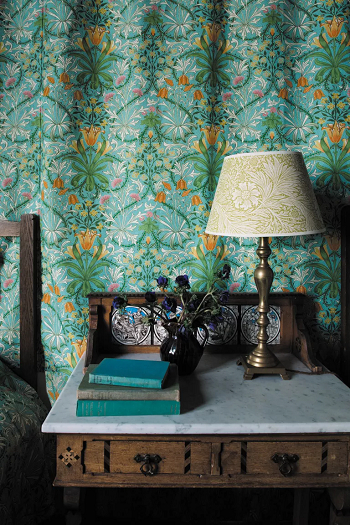 Vibrant arts and crafts fabric for modern twist design Nostalgic Arts And Crafts Décor ideas To Embrace Heritage Style