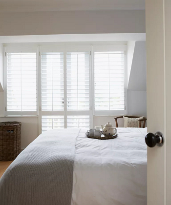 Natural light as the key Bedroom Design Ideas To Positively Invigorate Your Space With Good Feng Shui Energy