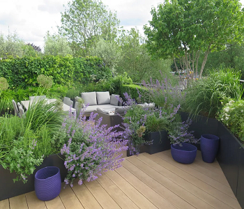 Bigger space illusion Innovative Ways To Extend Outdoor Living Space In Small Garden Decking Ideas