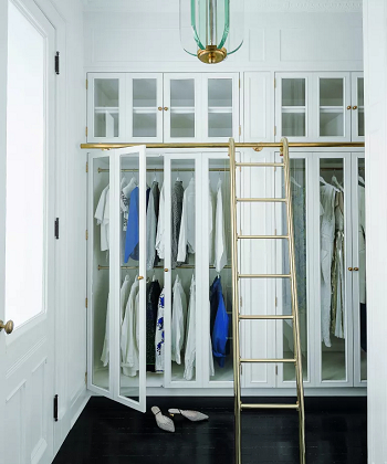 First, empty your wardrobe The Best Guidance To Clean Your Closet For Seasonal Clothes OrganizationThe Best Guidance To Clean Your Closet For Seasonal Clothes Organization