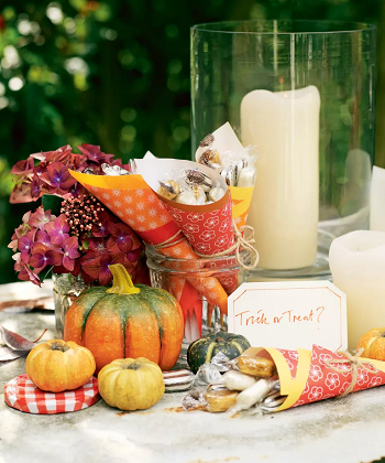 Frightful celebration idea Outdoor Front Decorating Ideas To Celebrate Spooky Season In Halloween