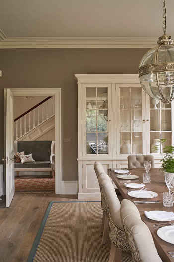 Natural materials with great texture Fancy Dining Room Rug Ideas For Uplifting Looks