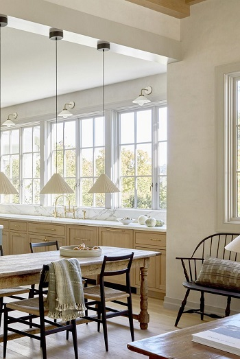 A Timeless White Kitchen Design That You Wish You See Sooner