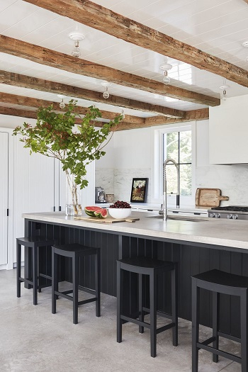 A Timeless White Kitchen Design That You Wish You See Sooner