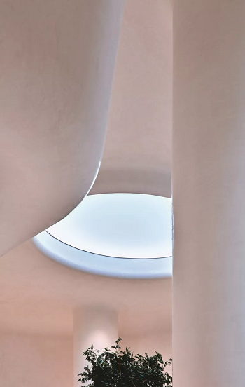 Concept a skylight mimicking lights in a dark room Striking Ways To Display Modern Lighting For High-Quality Design