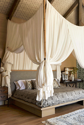 Romantic feature Unbeatable Bedroom Design Ideas For Happier Couples