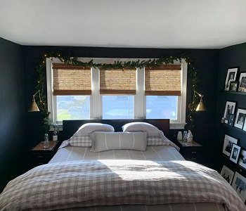Black featuring gold Latest Christmas Bedroom Decor Ideas You Can Not Forget