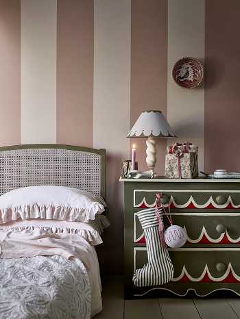 Paint bedroom furniture Latest Christmas Bedroom Decor Ideas You Can Not Forget