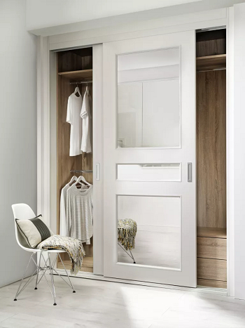 Spot for empty hanger Organizing Ways To Have A More Streamline Clothing System
