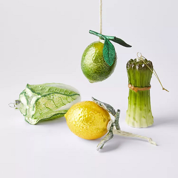 Vegetable and fruit ornaments Uncommon Holiday Decoration Ideas To Make Your Home Look Adorable