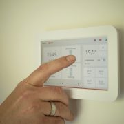 Tablet-g3e6d71f90_1920