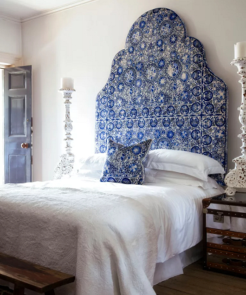 A statement headboard Bedroom Decorating Ideas With A King Size Bed In A Small Room