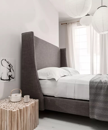 Japandi scheme Bedroom Decorating Ideas With A King Size Bed In A Small Room