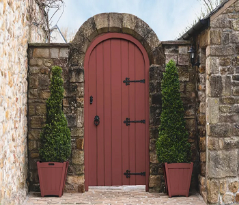 Sun-baked terracotta tones Inspiring Garden And Backyard Key Trends For 2023 To Have Enjoyable Outdoor Space