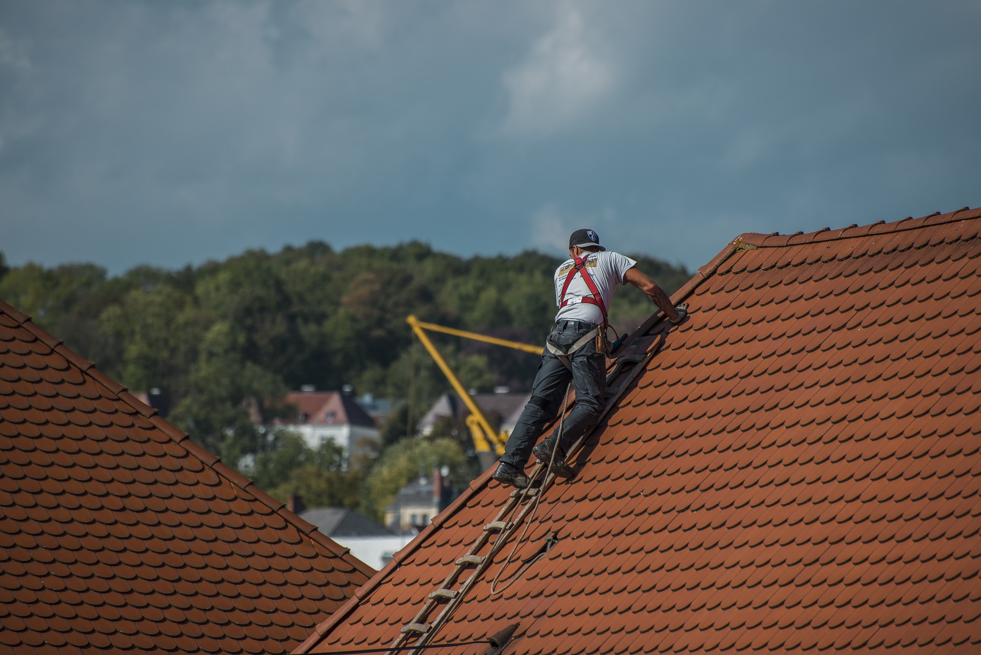 Roofers-g8acd6d809_1920