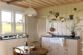 A Transformation Of Old Cottage Into The Most Gorgeous Guest House By Greg And Liz Dutton