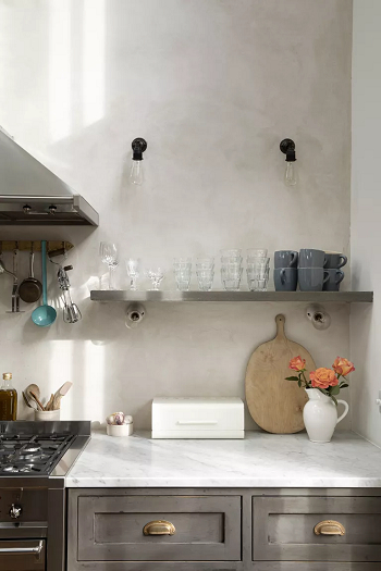 A wood chopping board 7 Things Kitchen Should Have To Make Every Day Feel Special