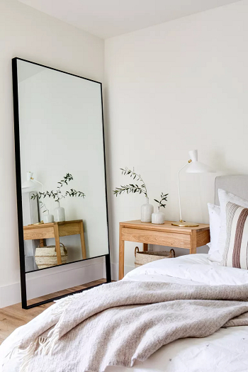 Never forget a mirror Essential Additions You Can Not Forget For 5 Star Guest Room Look