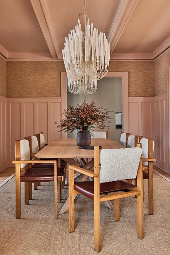 Texture to smooth out layered interiors Decorating Rules To Have Balance Interior Design For Perfect Harmony