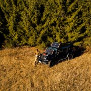 Jackery-power-station--t-ku52jybw-unsplash