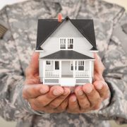 Us-soldier-with-real-estate_488220-20317