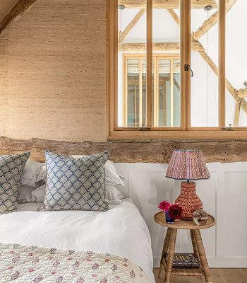 Focal Point Alternative Designs To A Bedroom Without Headboard