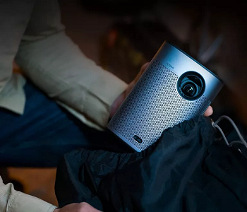 Go brave with outdoor projector Stylish Ways To Elevate Backyard Movie Night For Enjoyable Space