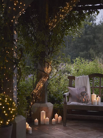 String lights for ambience Stylish Ways To Elevate Backyard Movie Night For Enjoyable Space