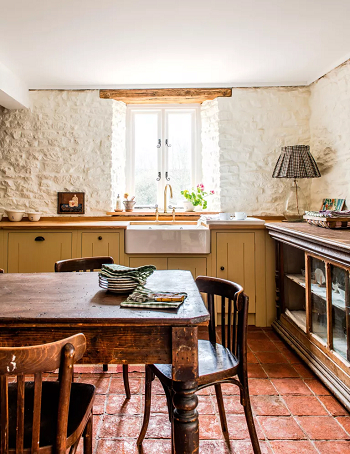 Choose for a freestanding table Stylish Alternative For Kitchen Without Island To Have Beautiful And Useful Variation