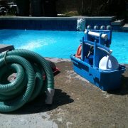 Pool-cleaning-330399_960_720