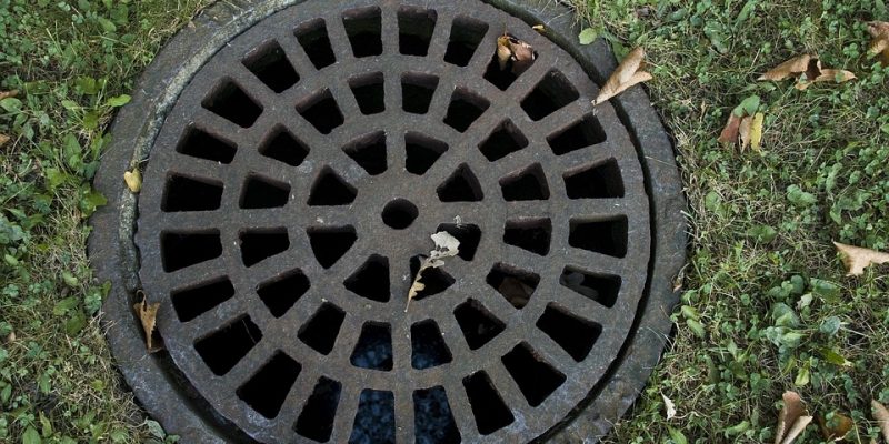 Sewer-cover-178443_960_720