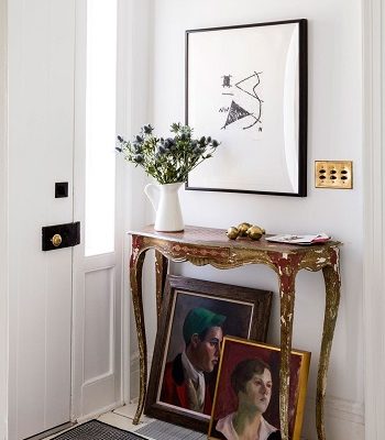 Top 5 Warm And Welcoming Entryway Designs That Will Stunt Your Guest