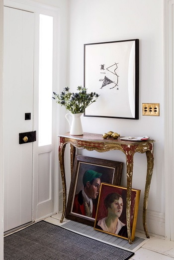 Top 5 Warm And Welcoming Entryway Designs That Will Stunt Your Guest