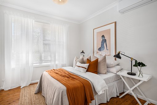 Bedroom-6778193__340