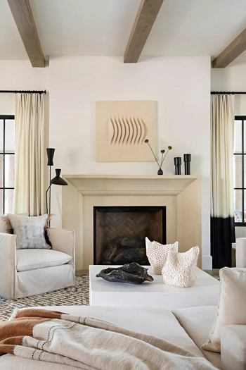 Gentle black accents through accessories Intriguing Ways To Décor Home With Black Accents For More Elevated Schemes