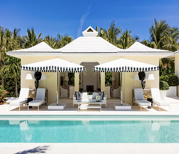 Set chairs for lounging Special No Grass Backyard Ideas To Make The Most Of Your Outdoor Space
