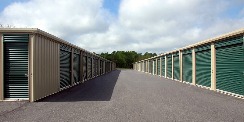 Storage-warehouse-1553550_1280