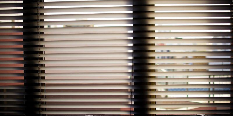 Window-blinds-932644_1280