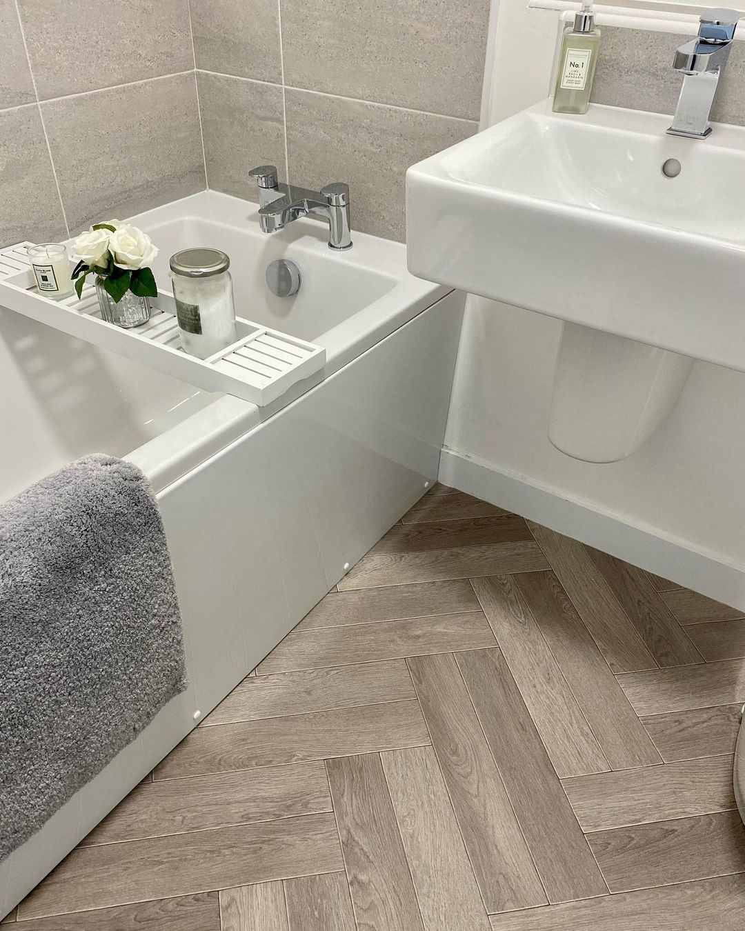 Vinyl bathroom flooring ideas