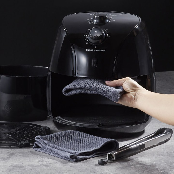In drying the air fryer, besides to let it dry by the air drying, you can also use a certain fabric material.