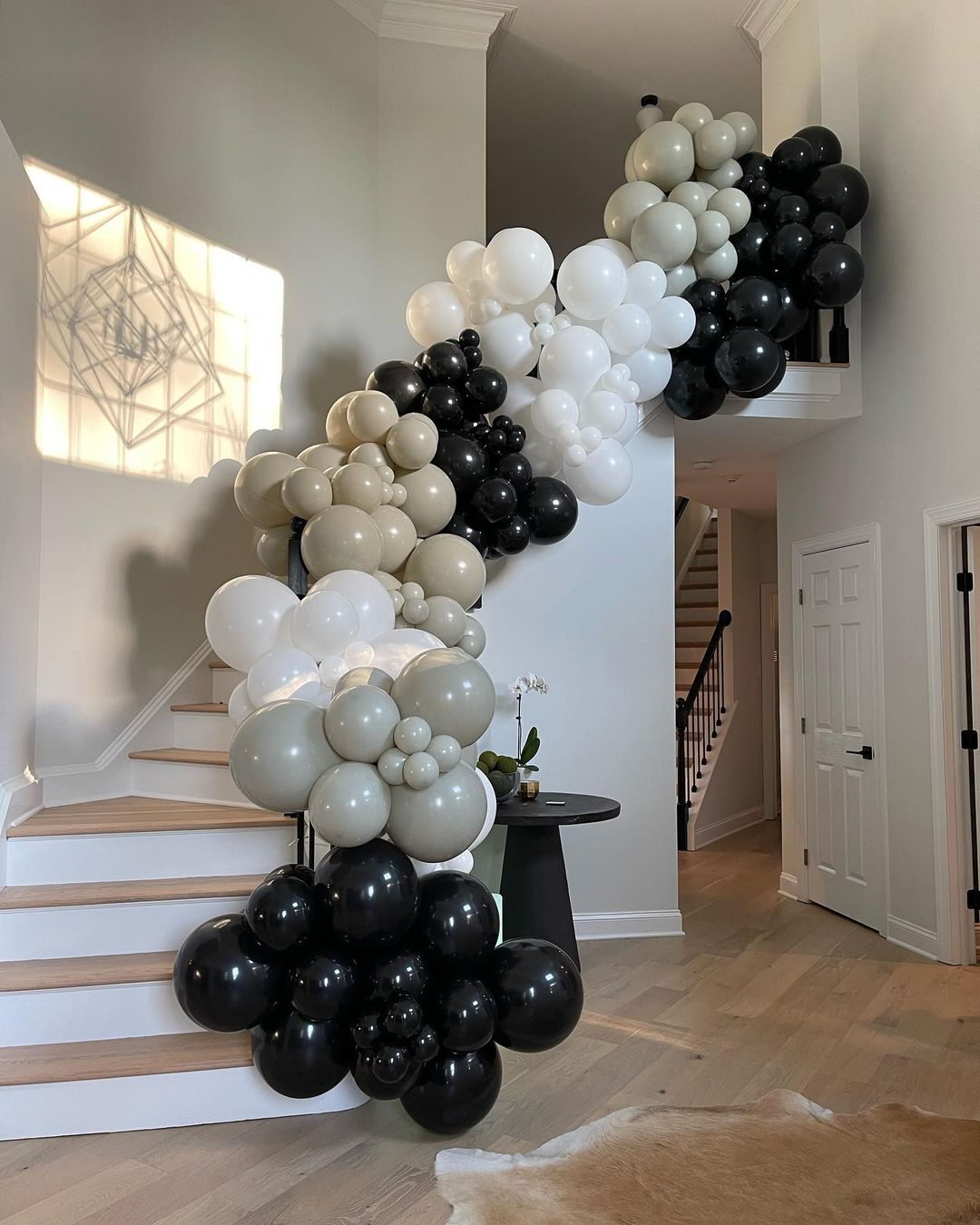 Balloon garland