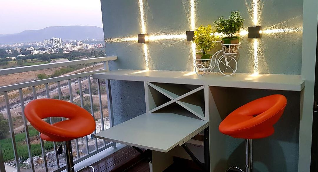 This bar table has two parts. The first one is on the wall which can't be folded. Then, the second one is an additional that can be folded.