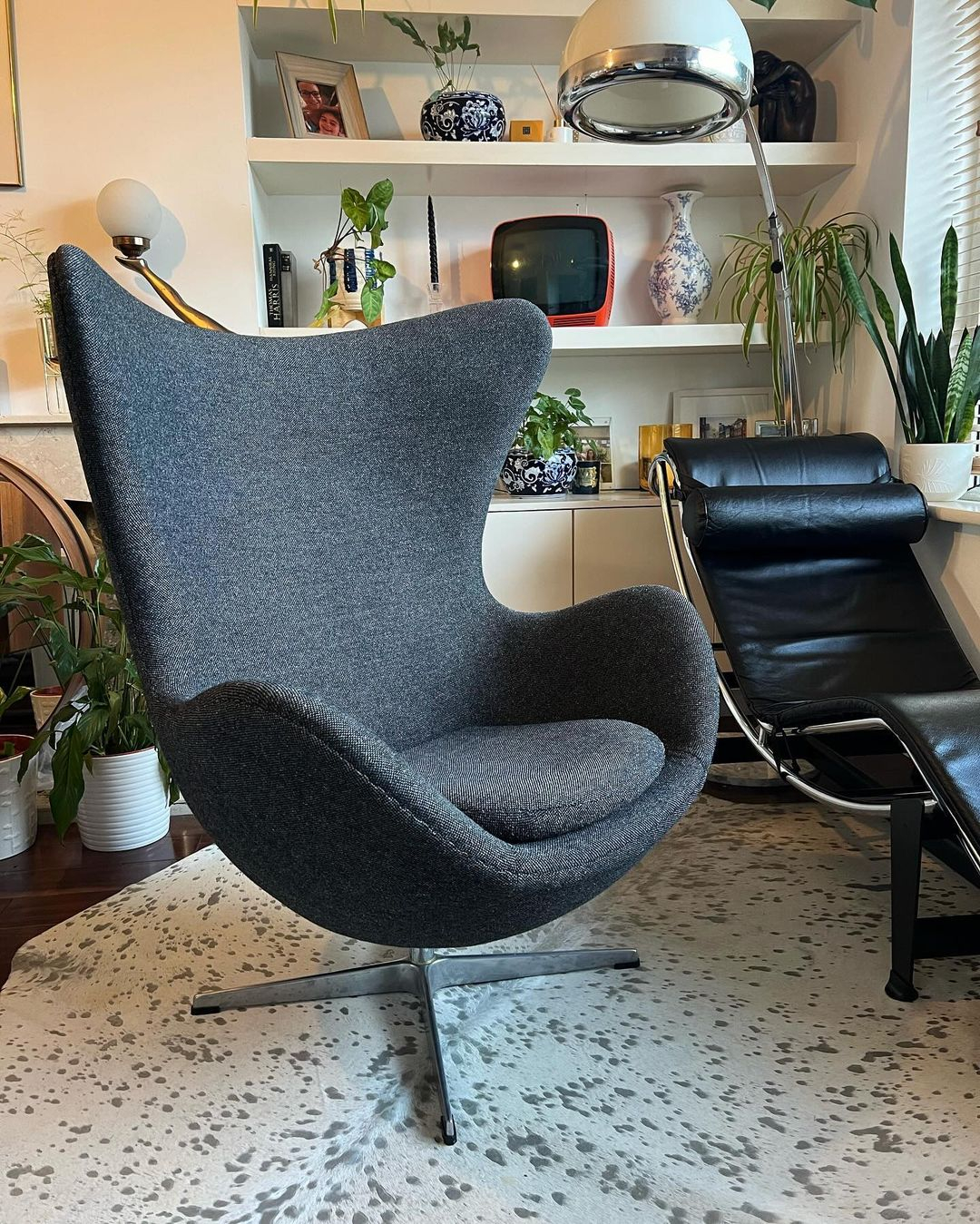 Mid-century egg chair